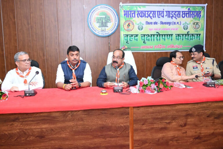 उप मुख्यमंत्री अरुण साव ने किया पौधारोपण, बोले हरियाली बढ़ेगी तो पर्यावरण भी स्वस्थ और सुंदर बनेगा….
