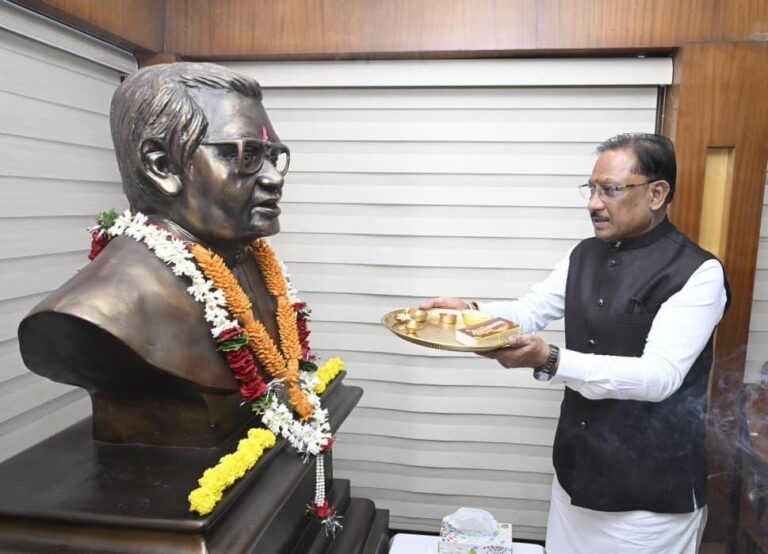 अटल जी के संकल्प और दूरदर्शी नेतृत्व ने छत्तीसगढ़ को दी नई पहचान, सुशासन और अंत्योदय की राह पर आगे बढ़ रहा प्रदेश : मुख्यमंत्री विष्णु देव साय….
