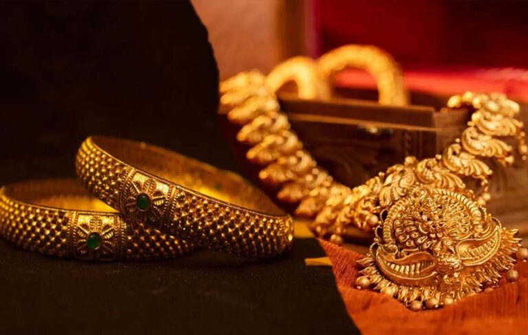 Gold Rate: सोने की कीमतों में फिर तेजी, ₹1.54 लाख के पार पहुंचा गोल्ड