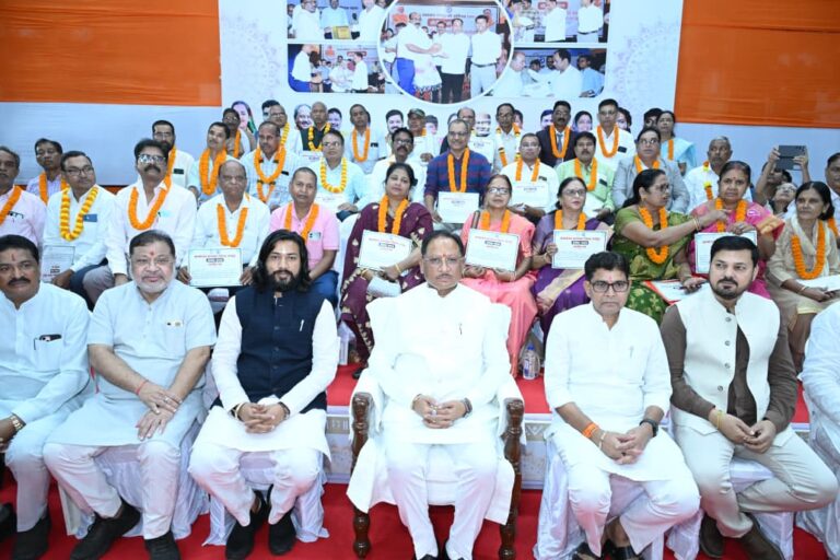 दिव्यांगजनों के सम्मान और सशक्तीकरण के लिए सरकार निरंतर प्रतिबद्ध : मुख्यमंत्री विष्णु देव साय….