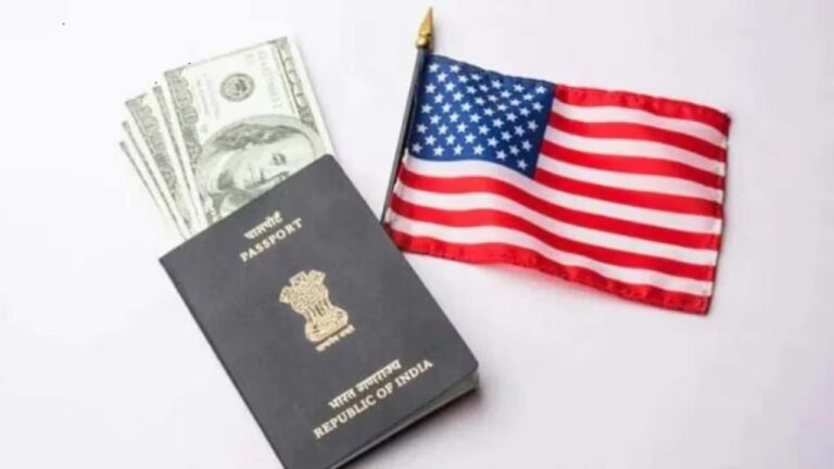 अमेरिका जाने वालों के लिए बढ़ी मुश्किल, US विजिटर वीजा इंटरव्यू के लिए 12 महीने तक इंतजार