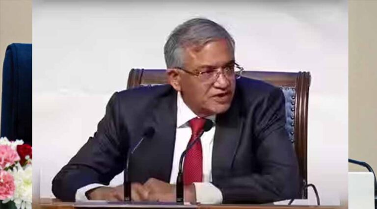 SIR पर चुनाव आयुक्तों में मतभेद की रिपोर्ट, EC ने दी सफाई