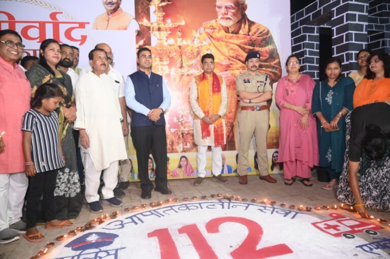 प्रधानमंत्री के 25 वर्षों के सेवाकाल पर बलौदाबाजार में ‘सेवा संकल्प अभियान’ का भव्य आगाज, सवा लाख दीपों से अलौकिक हुआ विवेकानंद सरोवर….