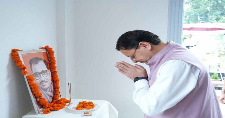 Uttarakhand News: CM धामी ने पंडित दीनदयाल उपाध्याय की जयंती पर किया नमन, अंत्योदय को बताया समावेशी विकास का आधार….
