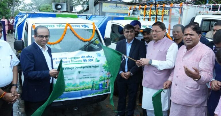 Uttarakhand News: खटीमा में स्वच्छता अभियान को मिली रफ्तार, CM धामी ने 15 कचरा कलेक्शन वाहनों को दिखाई हरी झंडी….