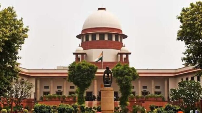 135 साल पुरानी लाइब्रेरी पर सुप्रीम कोर्ट ने लिया स्वत: संज्ञान, 8.5 लाख किताबों का क्या होगा?