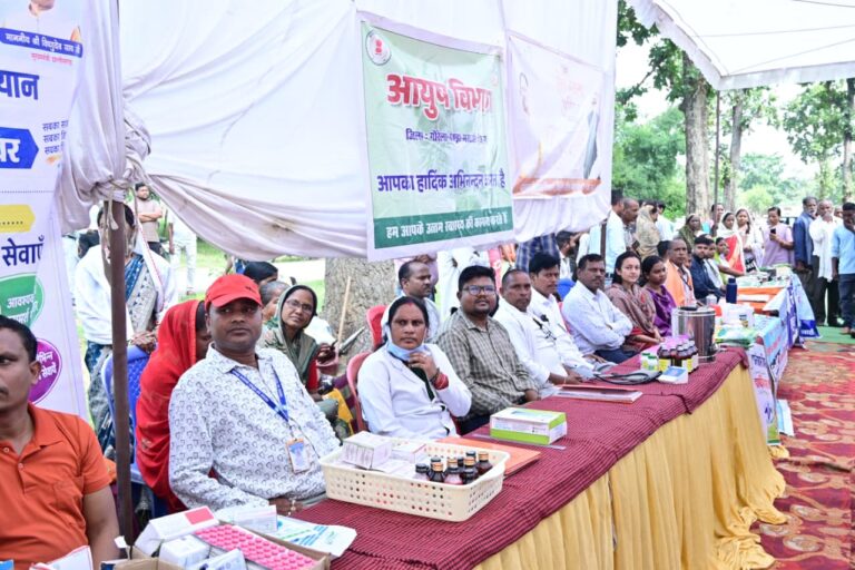 सेवा सेतु अभियान : ‘सरकार आपके द्वार’ शिविरों में ग्रामीणों को मिला योजनाओं का लाभ, देवरगांव, बंसीताल और अमाडांड क्लस्टर पंचायतों में आयोजित हुए जनसमस्या निवारण शिविर….
