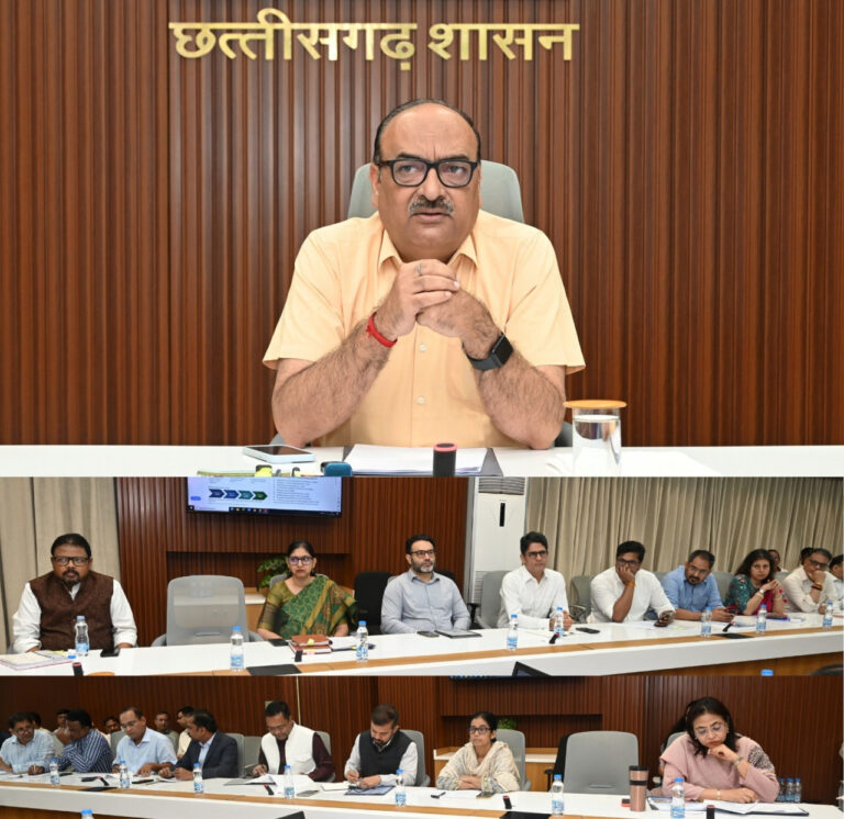 शासकीय योजनाओं के क्रियान्वयन और निर्माण कार्यों में तेजी लाई जाए : मुख्य सचिव विकासशील….